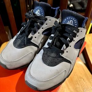 Nike Air Huarache LE